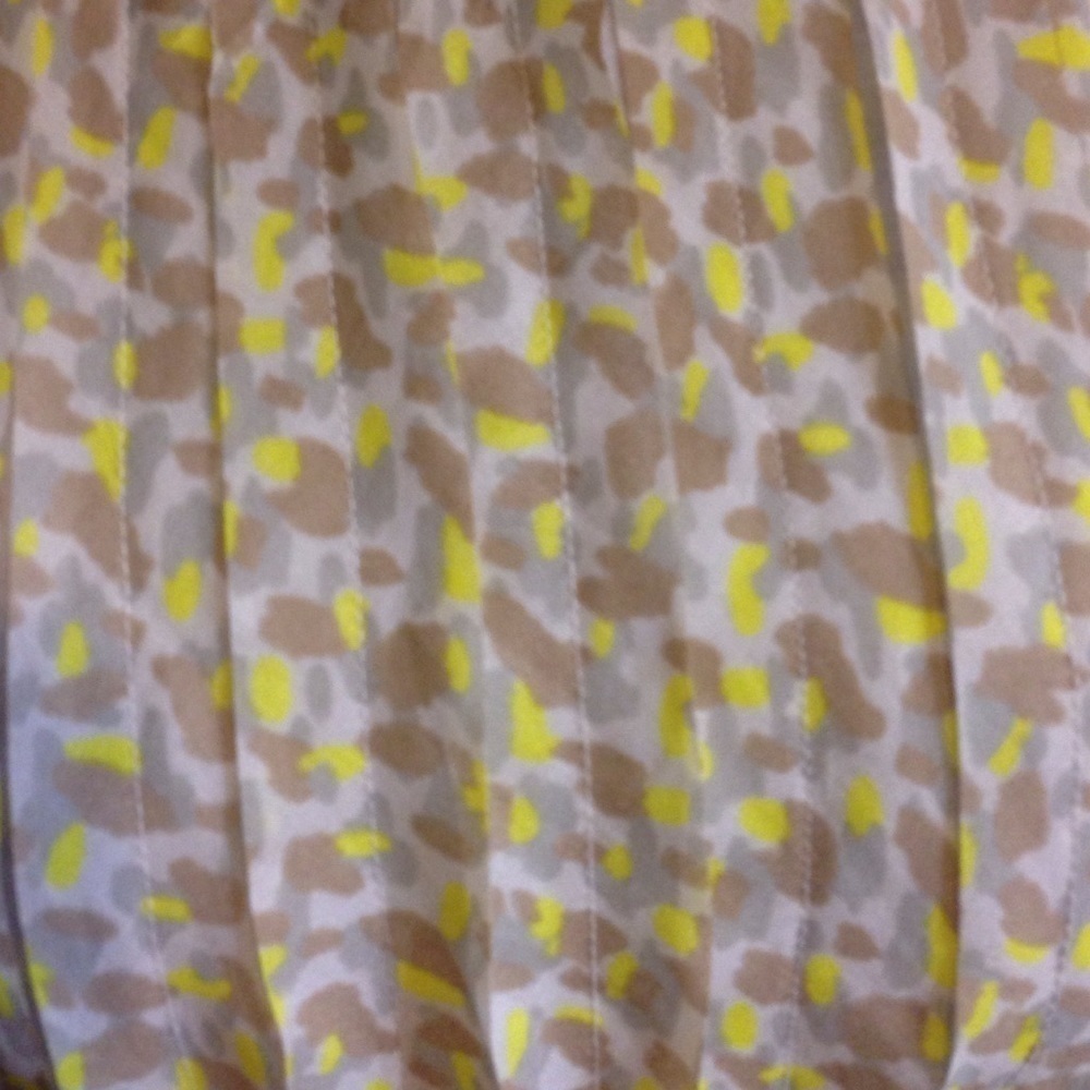 *ann Taylor Ruffle Top S P - Picture 4 of 4